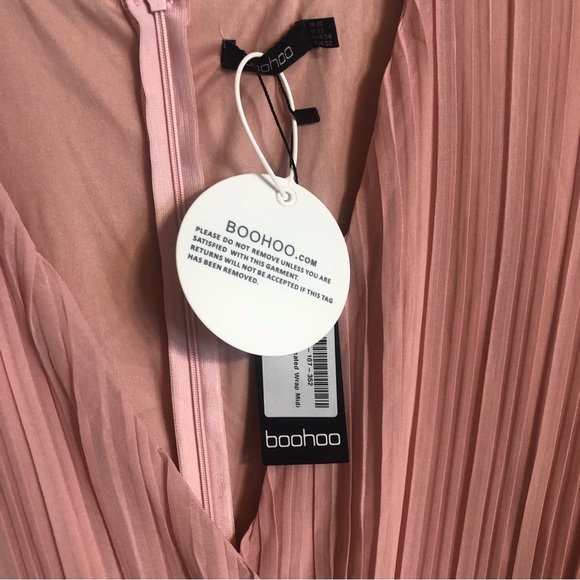 boohoo Pink Plush Occasion Pleaded Dress - Picture 7 of 10